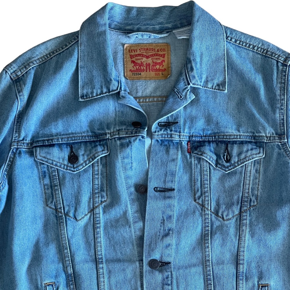 Levi’s Jacket - Picture 3 of 3